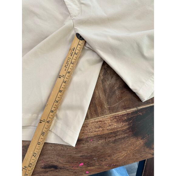 NWT Turtleson Men's Khaki Lawton Performance Chino Short Size 38 - Picture 4 of 6